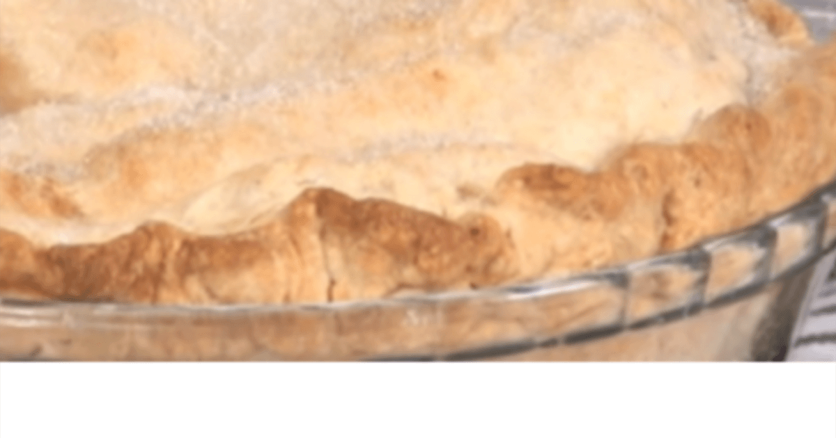 Apple pie with nutmegscented crust Chatelaine