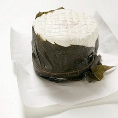 Creamy goat cheese dip