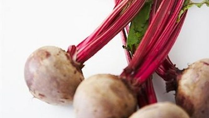 Celeriac salad with beets and apple