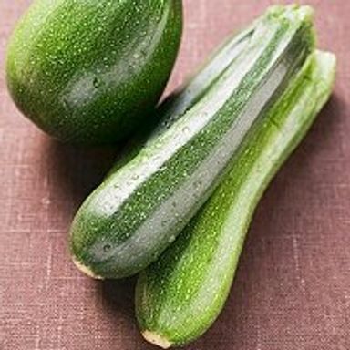 Fresh zucchini-thyme sauce