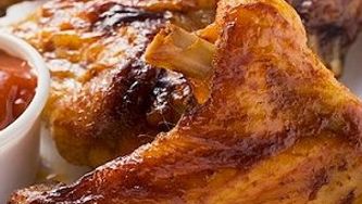 Big-batch baked chicken in chili sauce