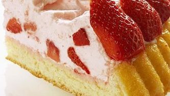 Strawberry brunch cake