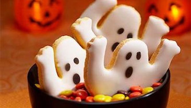 Mummy and ghost cookies