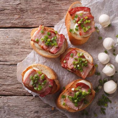 Cheese 'n' bacon canape