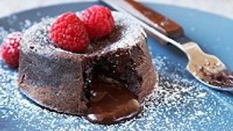 Molten chocolate cake