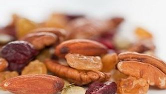 Roasted spiced almonds
