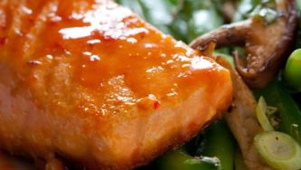 Fast basil salmon