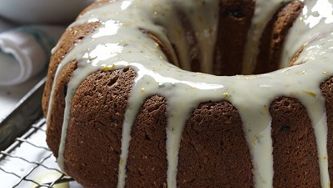 Autumn pumpkin bundt cake