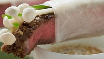 Roast Beef Herb Wraps