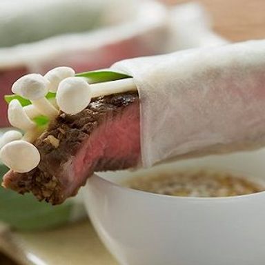 Roast Beef Herb Wraps