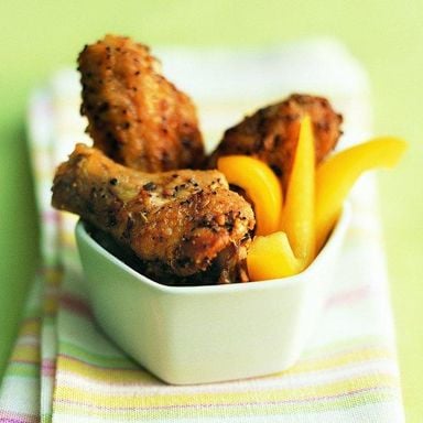 Peppery chicken wings