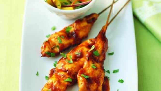 Curry-barbecue chicken kebabs
