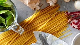 Creamy spring carbonara