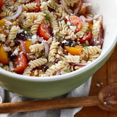 Rustic Mediterranean pasta with tomatoes