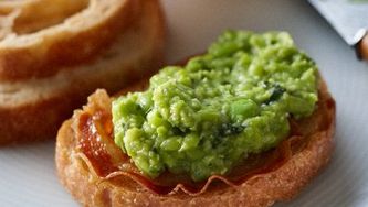 Pea and Parmesan crostini
