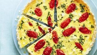 Classic tomato-chèvre tart