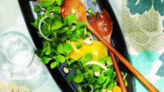 Sweet onion, orange and almond salad