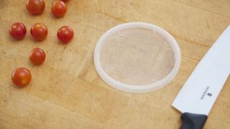 The easiest way to slice cherry tomatoes