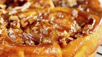 Weekend Cooking : Caramel Sticky Buns