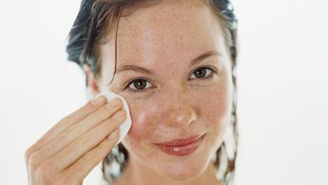 How to choose the right makeup remover