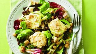Baked goat cheese and apple salad