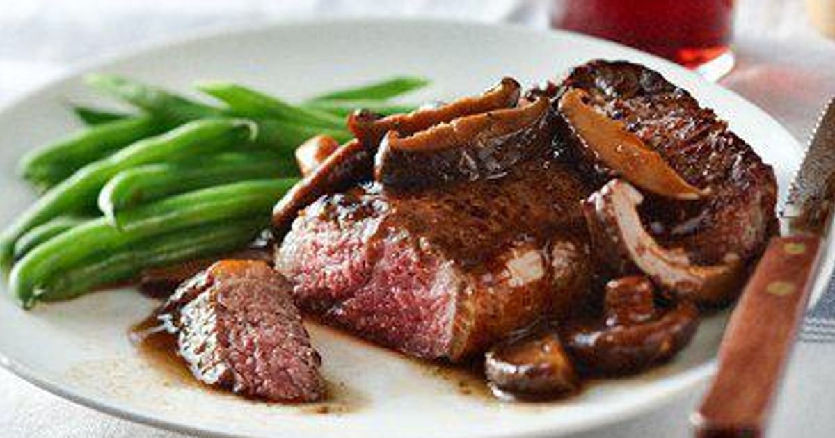 Shared steak with shiitake mushroom sauce Day 14 Chatelaine