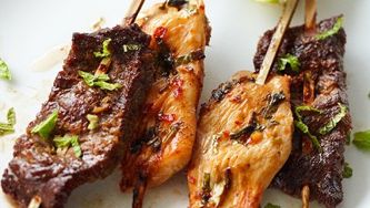 Spicy chicken satays