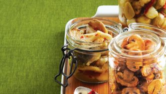 How to make marinated mushrooms