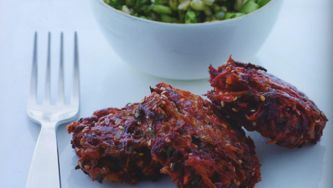 Healthy Recipes: Beet burgers with barley salad