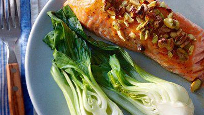 Pistachio-crusted salmon recipe: Day 42