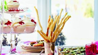Crispy cinnamon-sugar twists