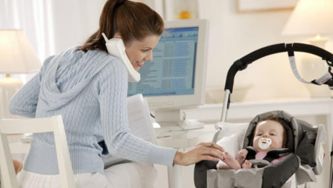 Who's happier: stay-at-home moms or working moms?