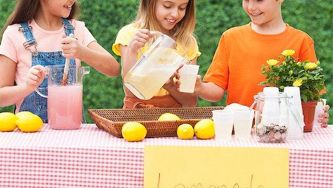 Five cheap ways to have fun with your kids this summer