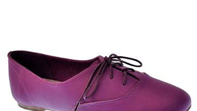 How to wear the menswear-inspired flat