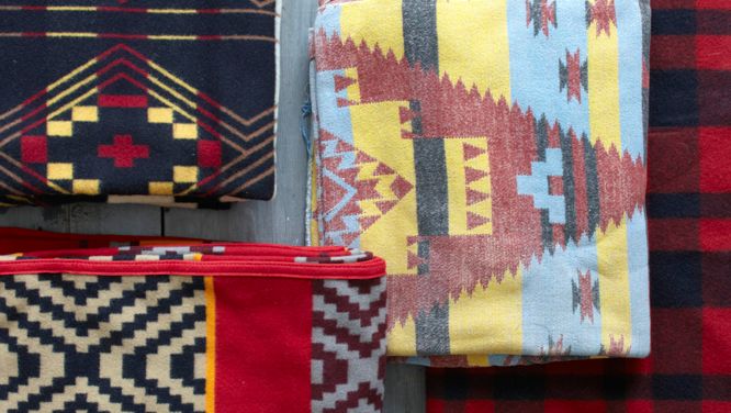 Home decor: Beautiful Navajo-inspired blankets
