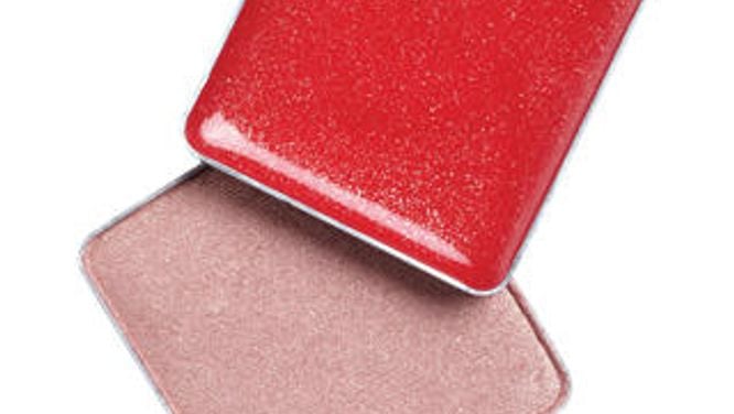 5 of the best double-duty lip glosses