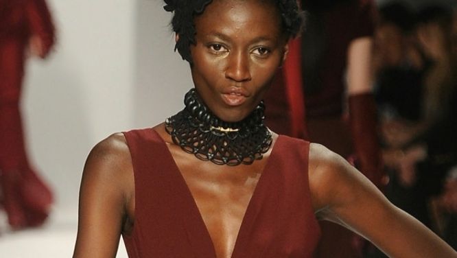 How to wear choker necklaces
