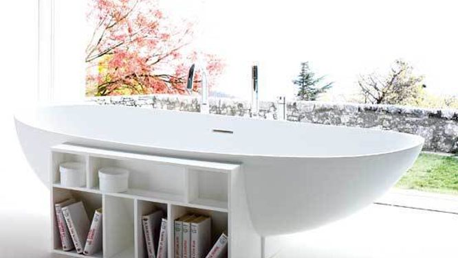 Declutter tip: Surround your bathtub with shelves