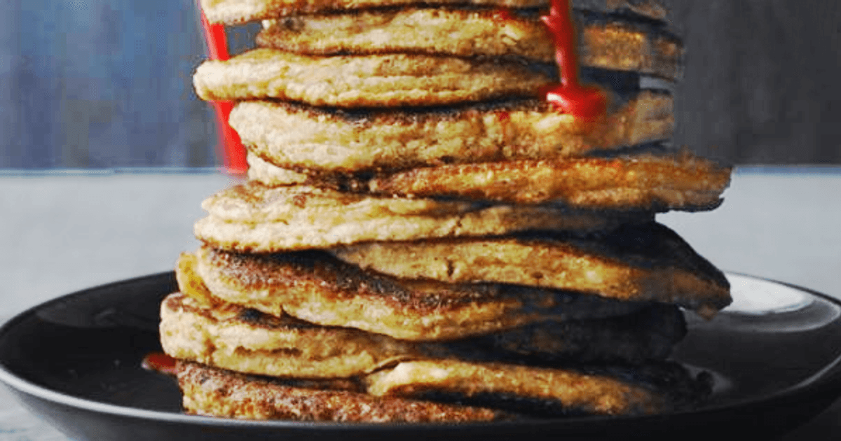 Ricottaoatbran pancakes with mapleraspberry sauce Chatelaine