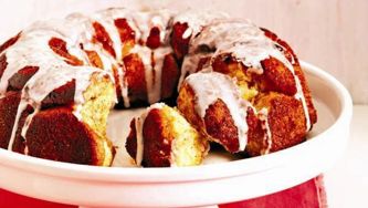 How to make delicious, gooey monkey bread