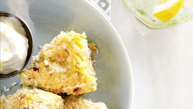 Crunchy artichokes with creamy lemon dip recipe and minty gin and tonic cocktail