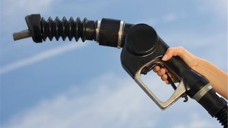 How high gas prices might affect your summer vacation plans