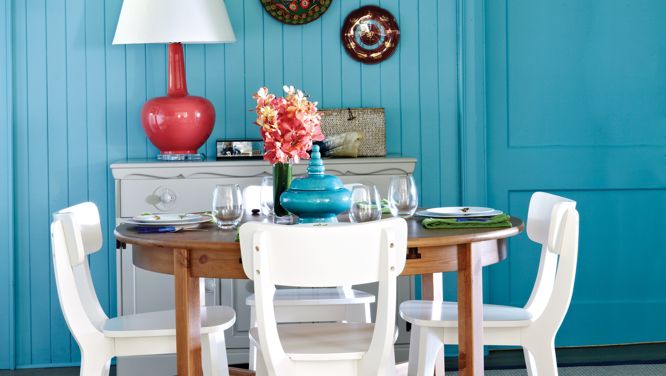 How to display statement pieces and wall art in your home