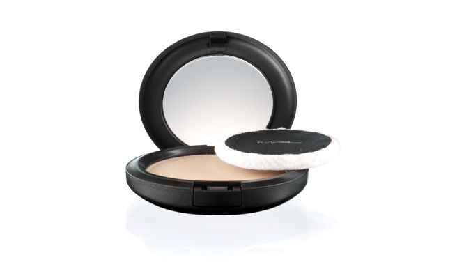 M.A.C Blot Powder Pressed