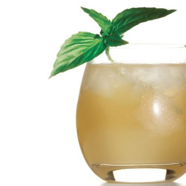 Cocktail recipe: Honey tree