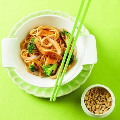 Red-curry-peanut noodles: Easy dinner for back to school