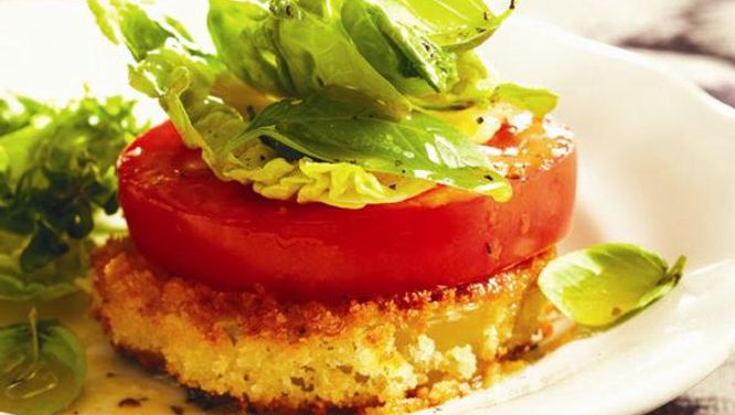 Fried-green-tomato salad