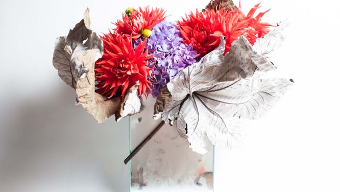 How to create a stunning floral centrepiece