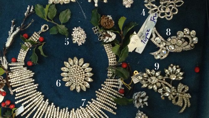 Cover wreath: Jewellery credits
