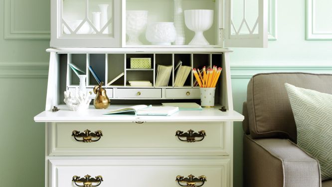 How to turn a bookcase bureau into an instant office